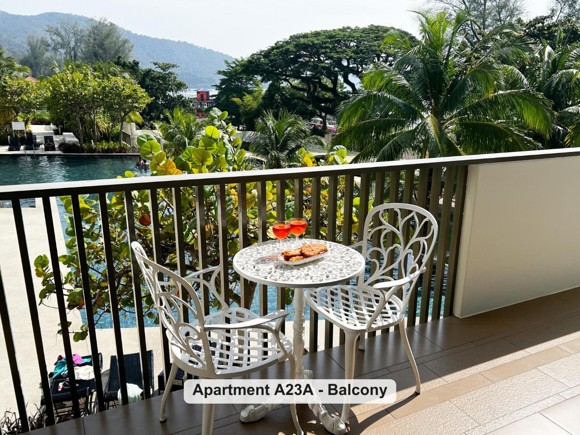 Appartamento By The Sea- Pool And Sea View Batu Ferringhi Esterno foto